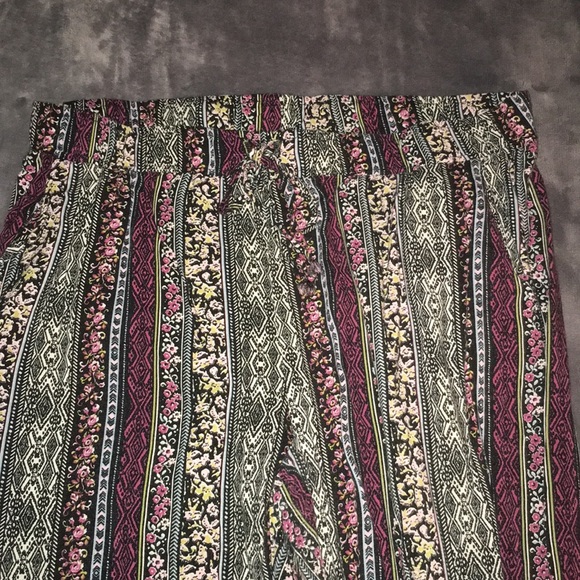 Pants - Picture 2 of 3